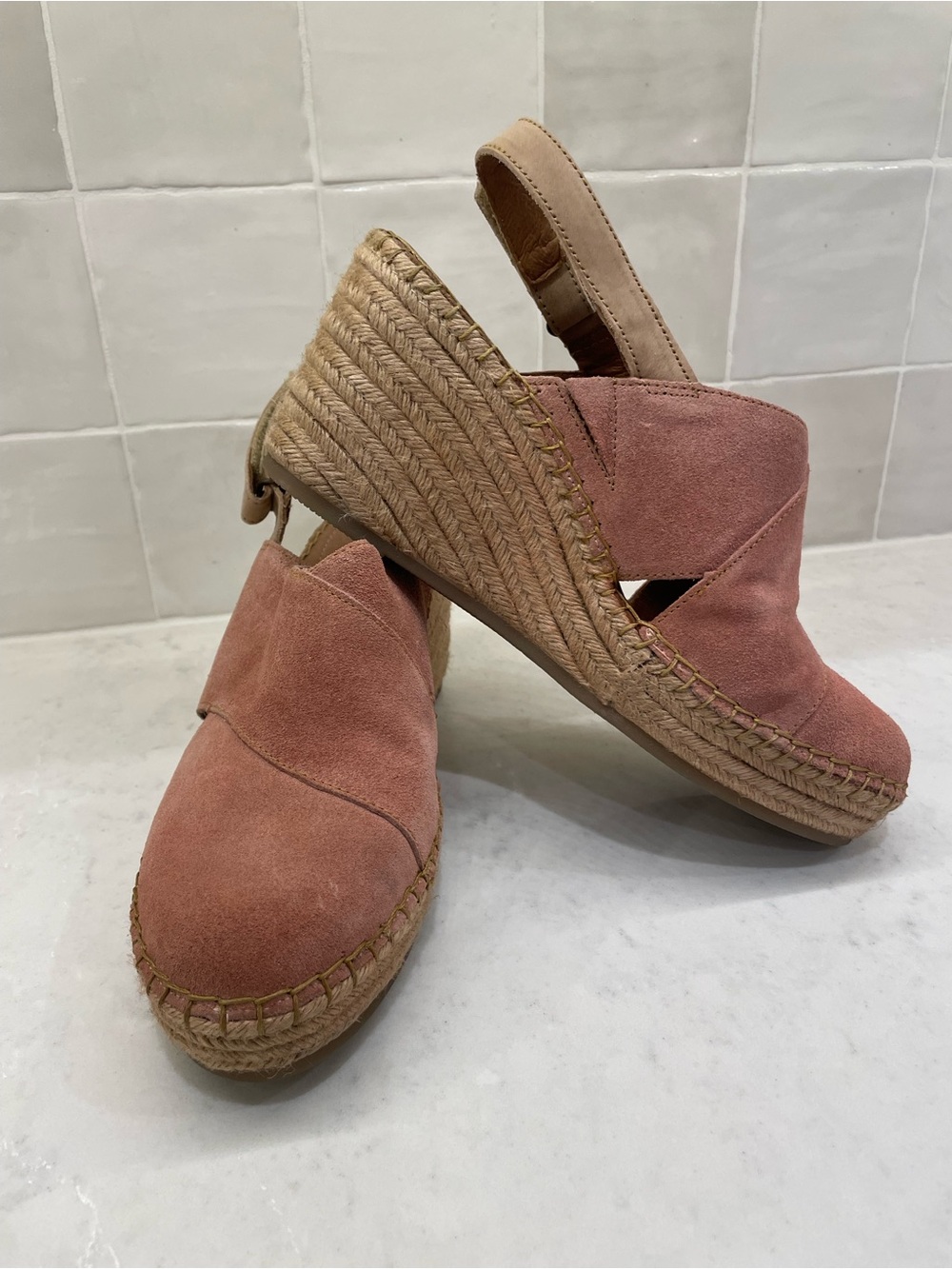 NWoT  Born Suede Espadrille Wedge Slingback - Dusty Pink